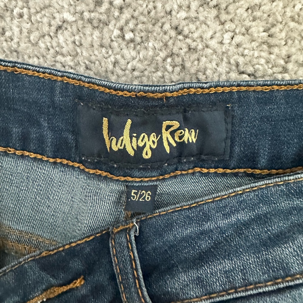 Shorts - Picture 4 of 6